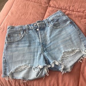 Levi’s 501 Size 26 Shorts, light wash